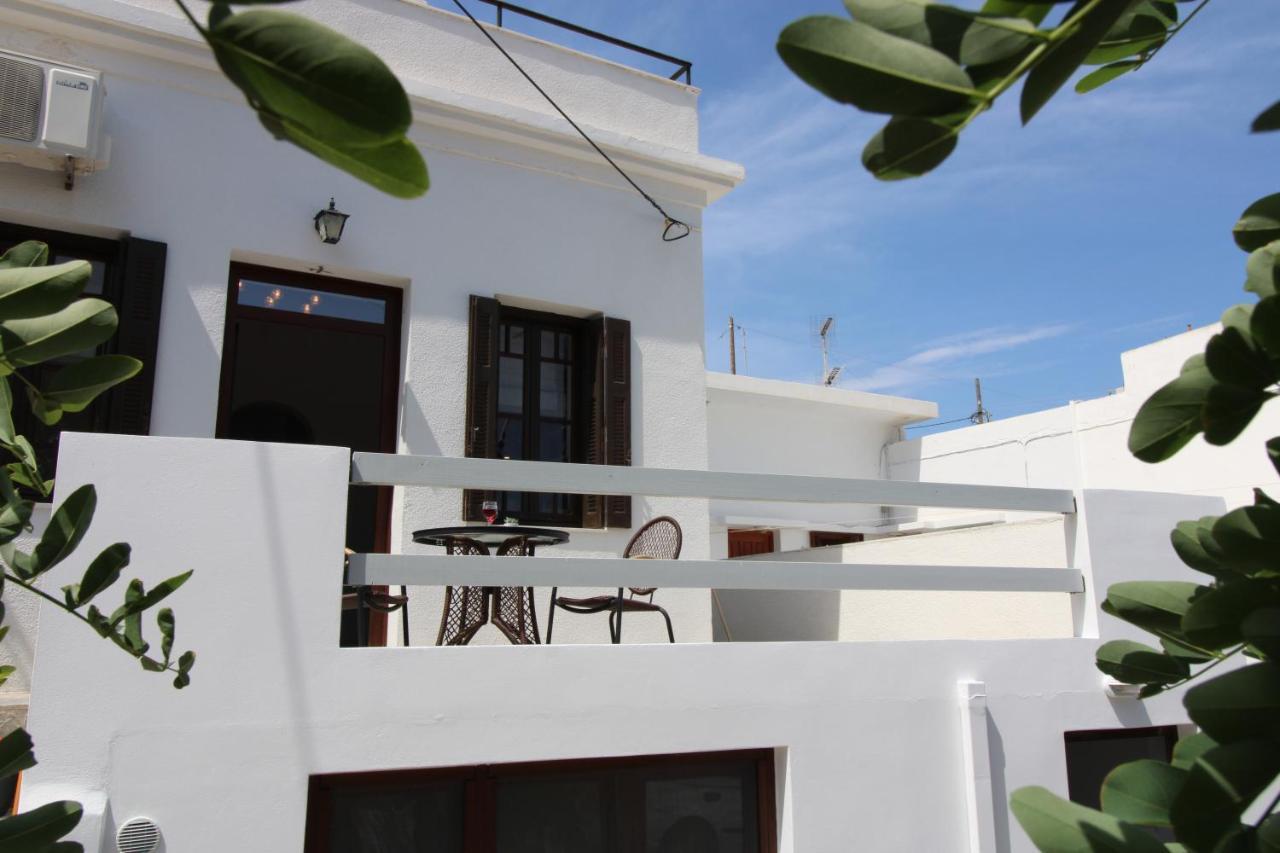 Plaka Philoxenia Apartments Esterno foto