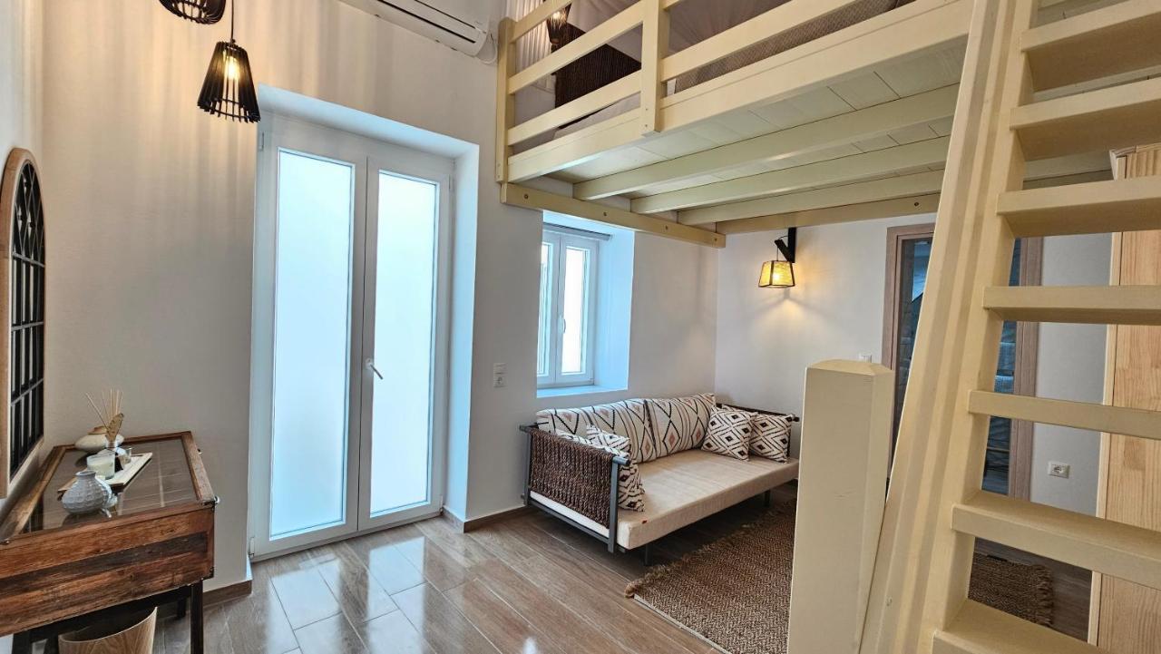 Plaka Philoxenia Apartments Esterno foto